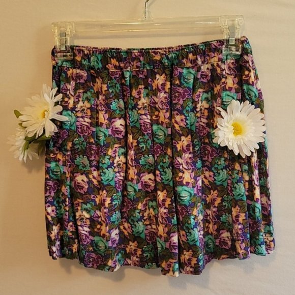 Forever 21 I Love H81 Floral Mini Skirt W/ Pockets - Picture 2 of 7